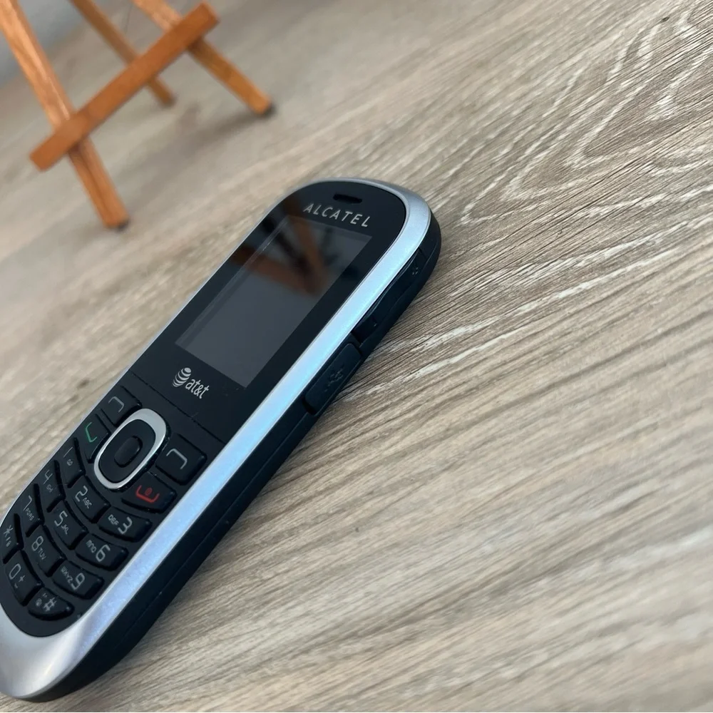 Alcatel OT-510A AT&T Bar Phone Prop Cell Nostalgia Y2K Style No Battery